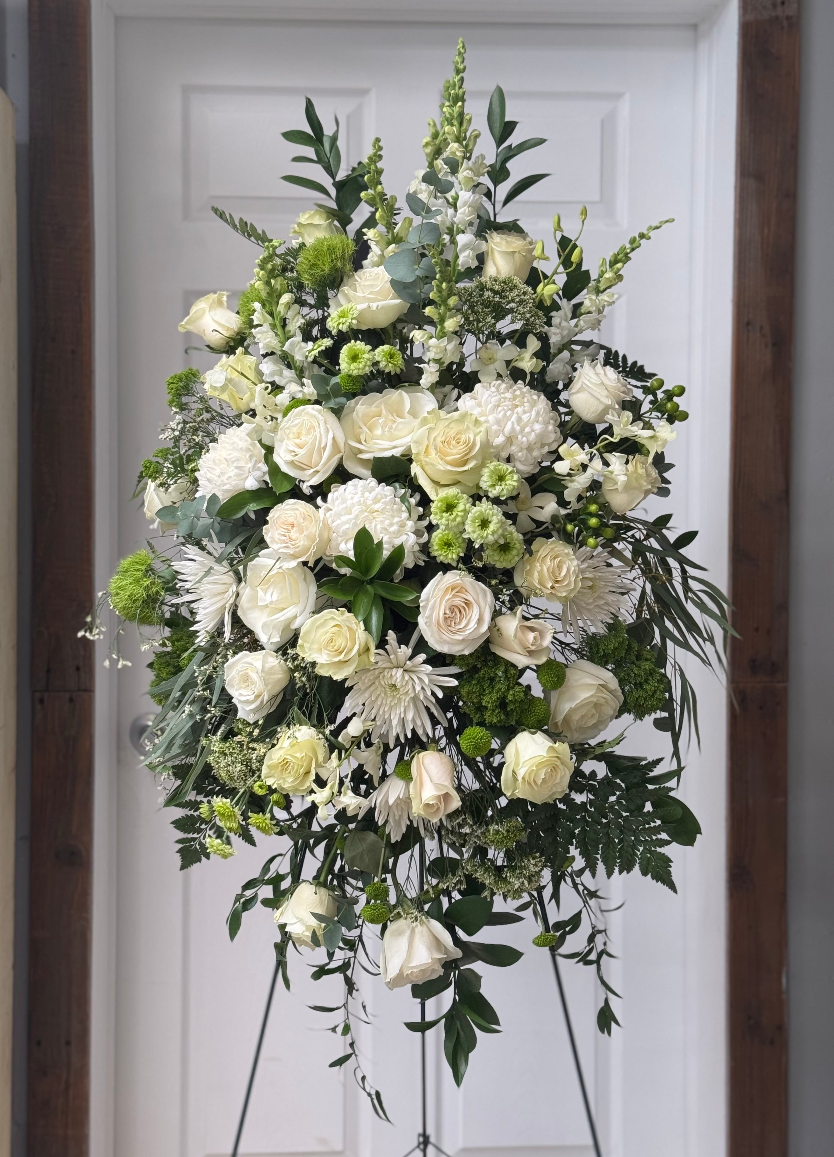 Standing Spray - Whites and Greens