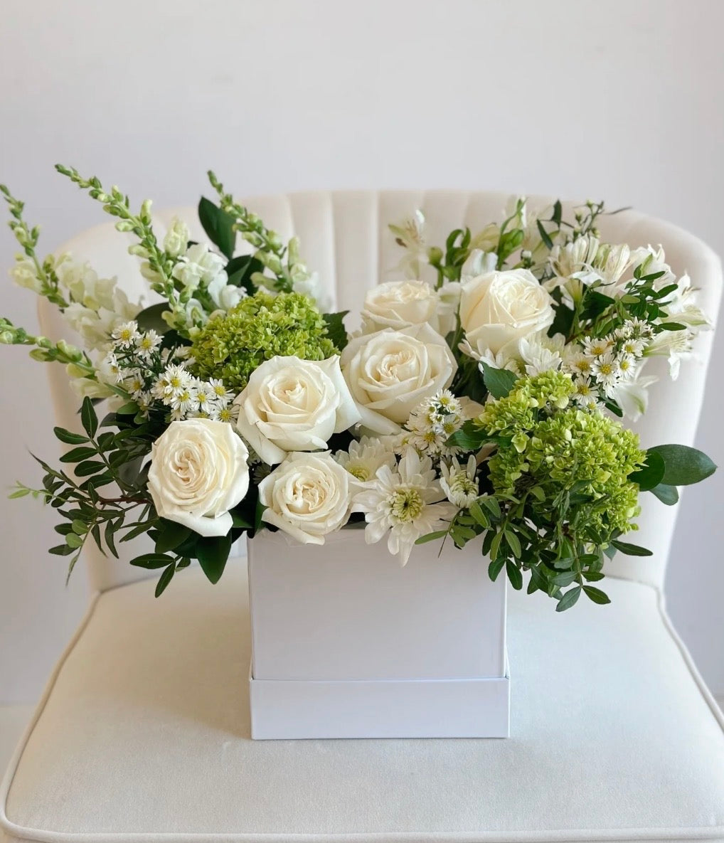 Medium Neutral & White Floral Bloom Box - Designer Choice